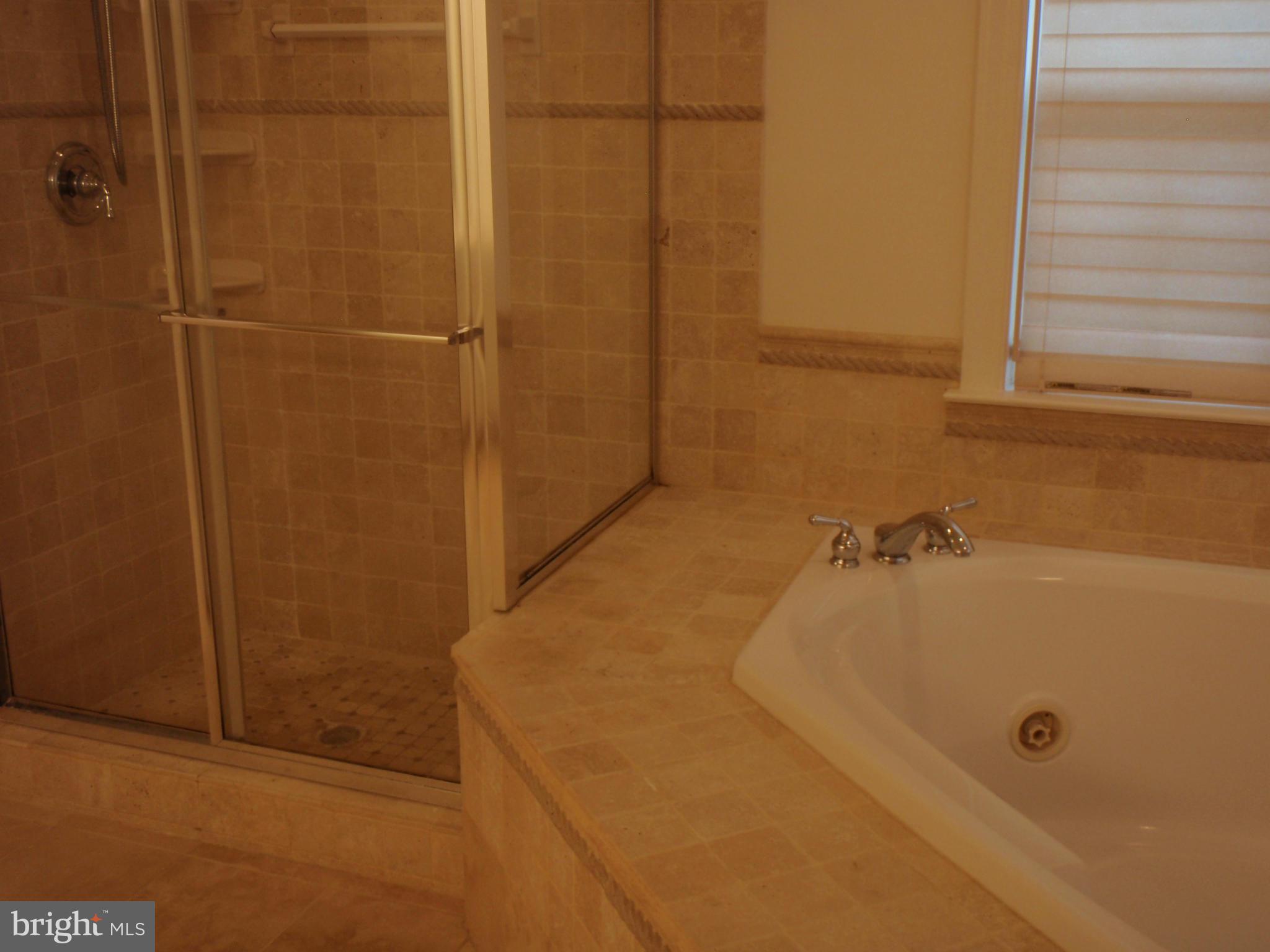 BLOOMS MILL - Residential Lease