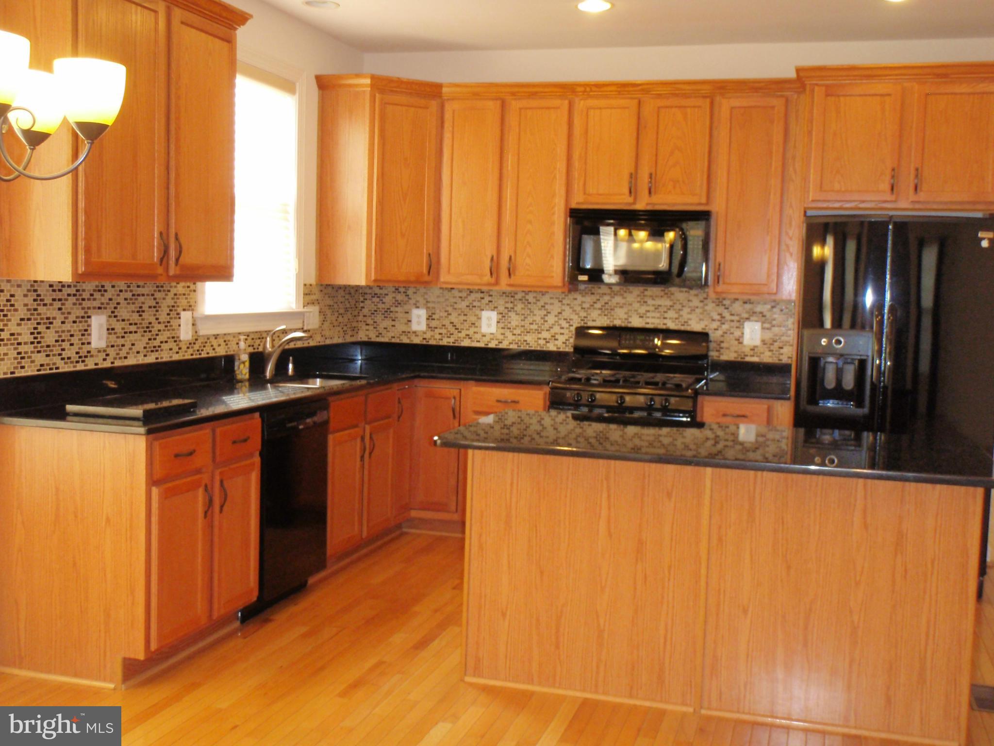 BLOOMS MILL - Residential Lease