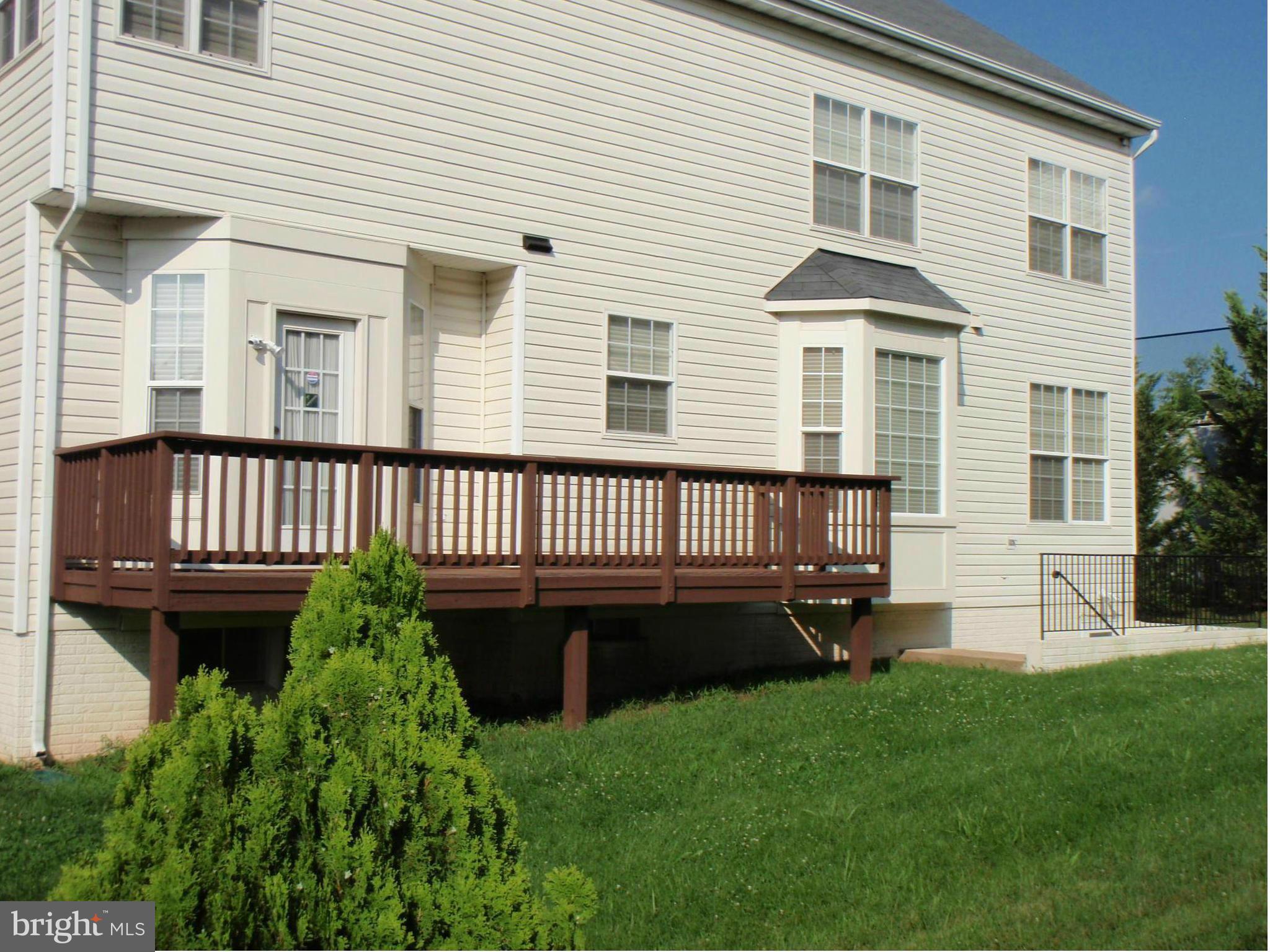 BLOOMS MILL - Residential Lease