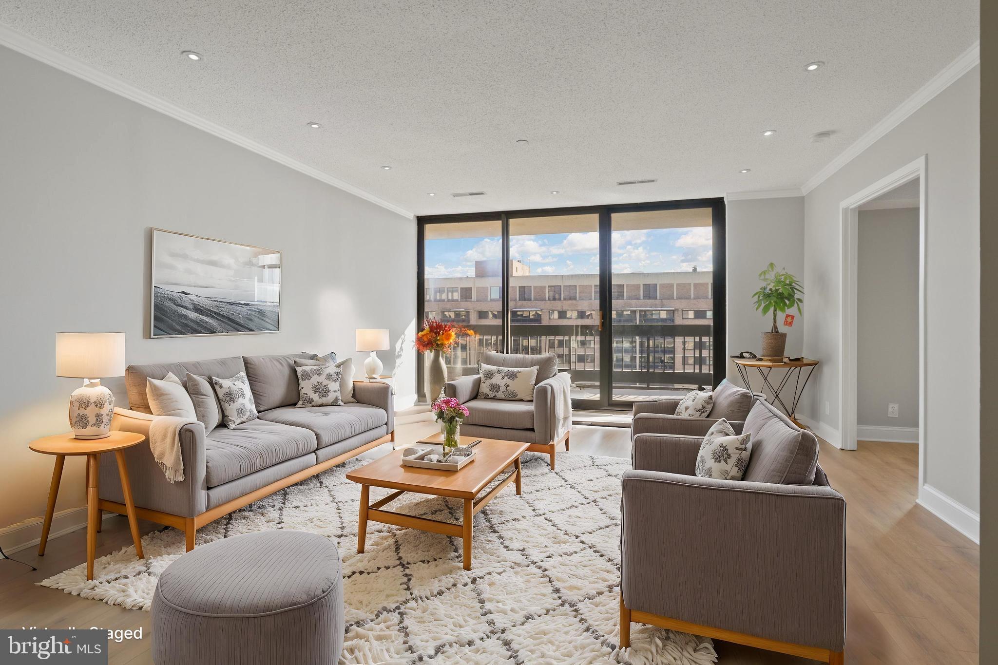 SKYLINE SQUARE CONDO - Residential Lease