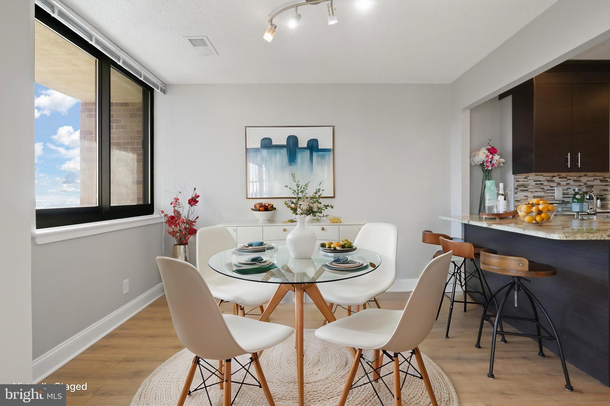 SKYLINE SQUARE CONDO - Residential Lease