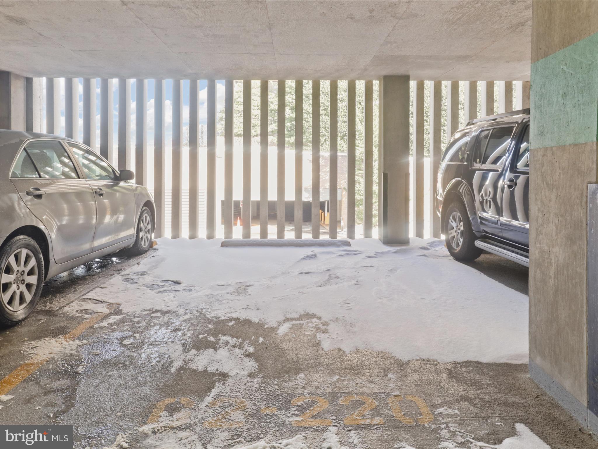 SKYLINE SQUARE CONDO - Residential Lease