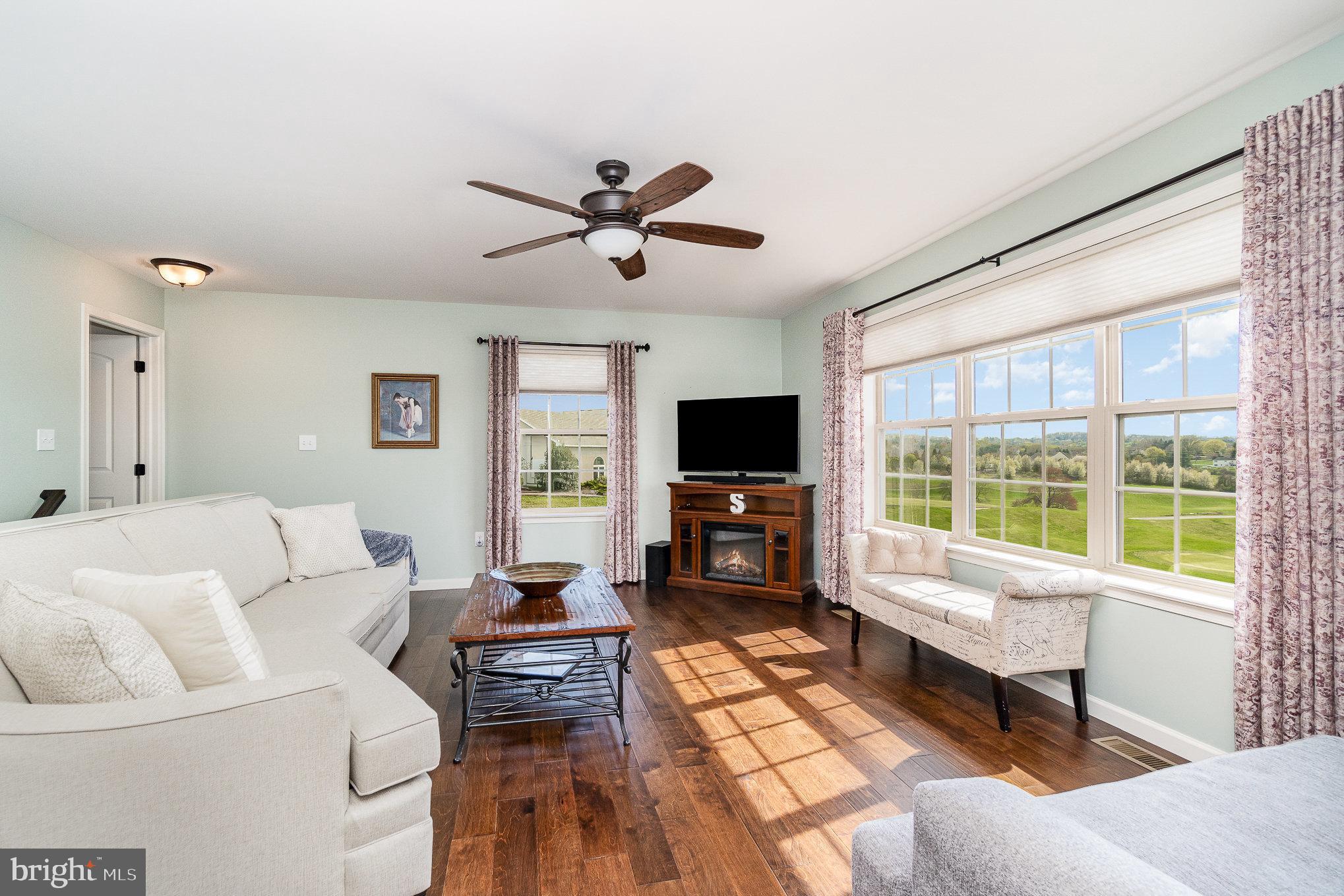 THE VIEWS AT BRIDGEWATER - Residential