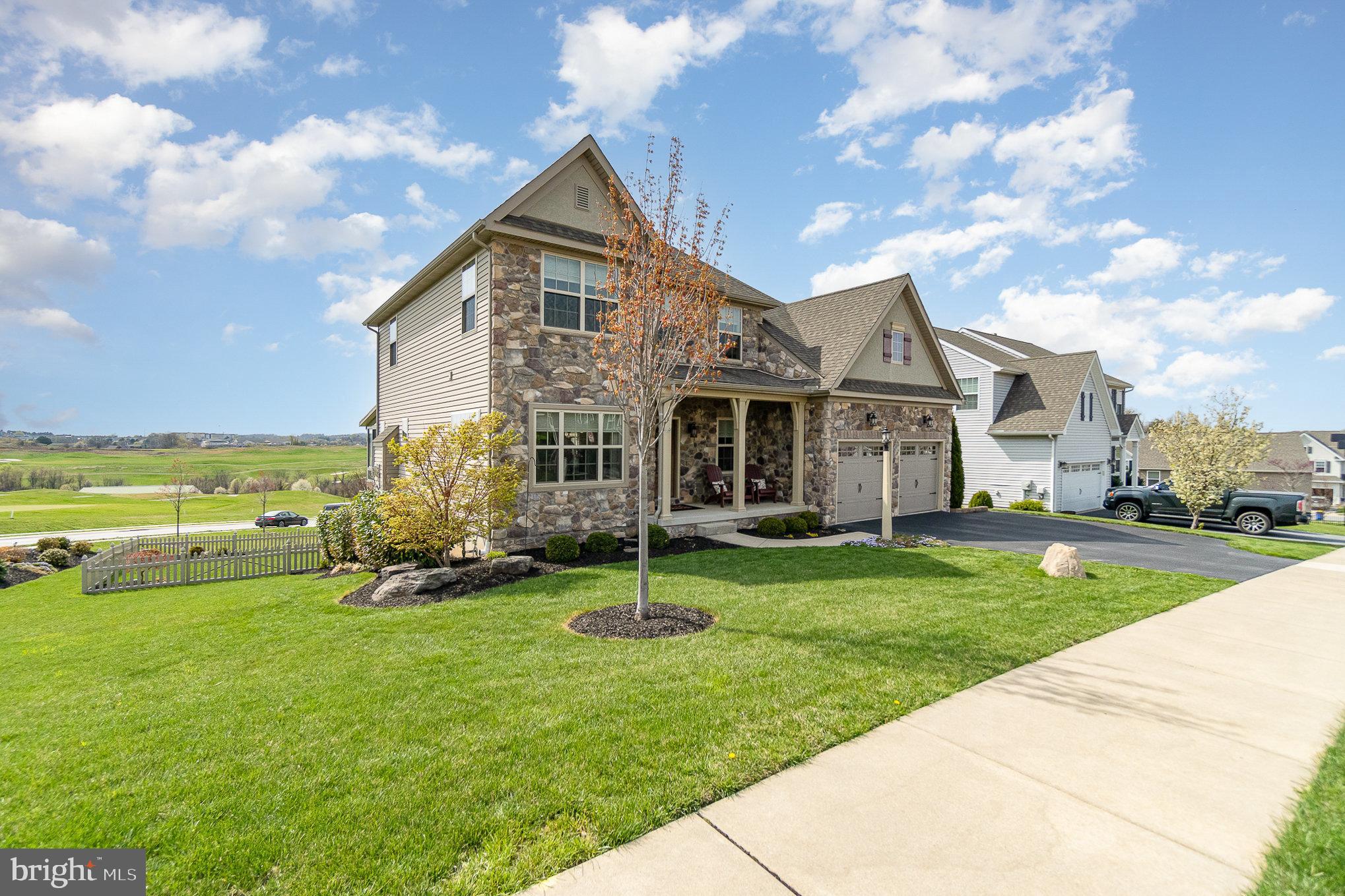 THE VIEWS AT BRIDGEWATER - Residential