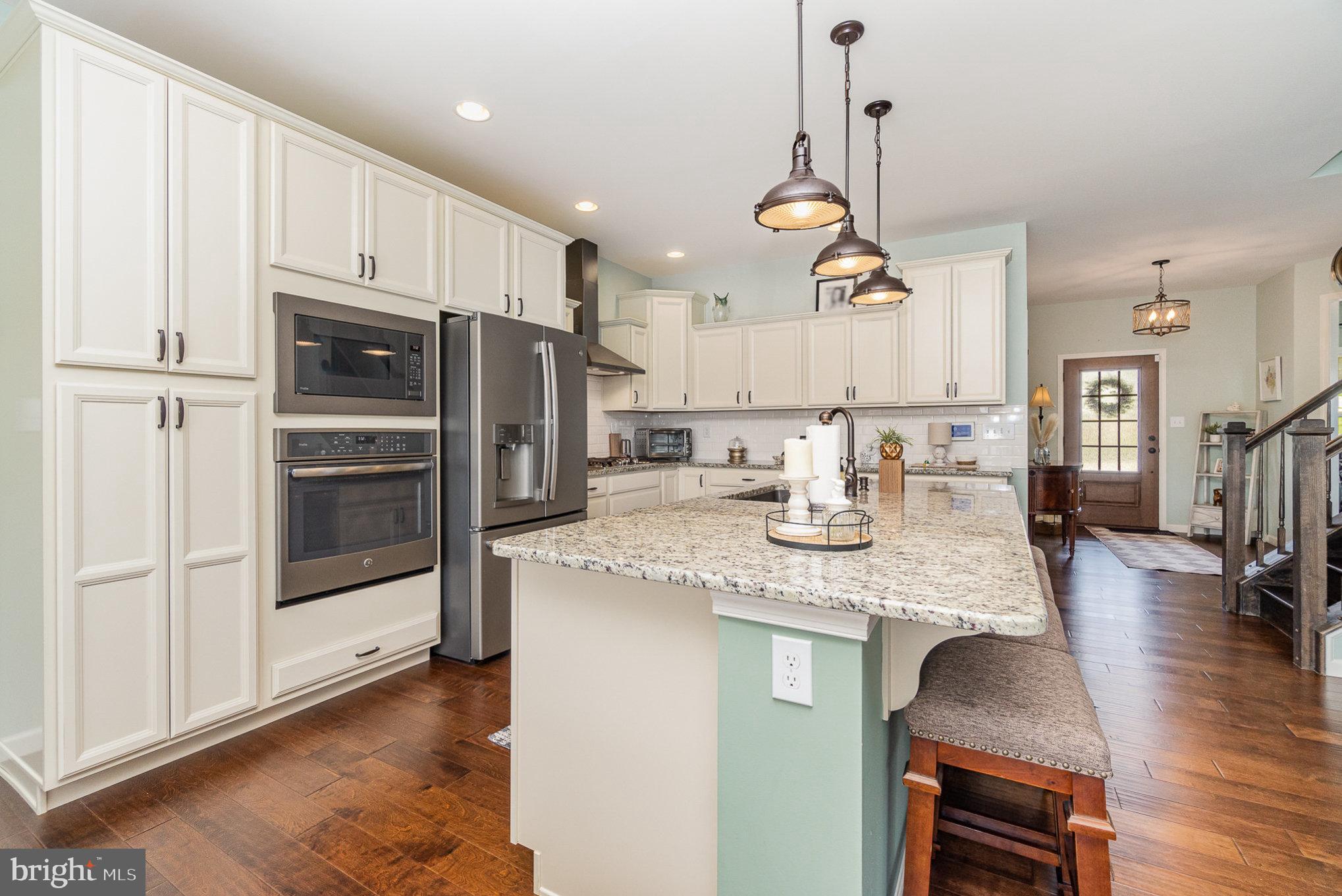 THE VIEWS AT BRIDGEWATER - Residential