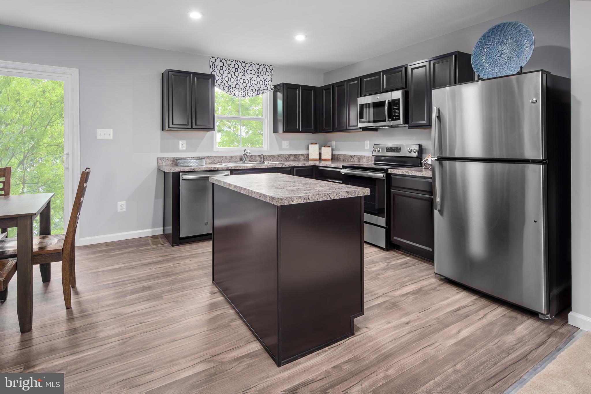 THE LAKES AT MARTINSBURG - Residential