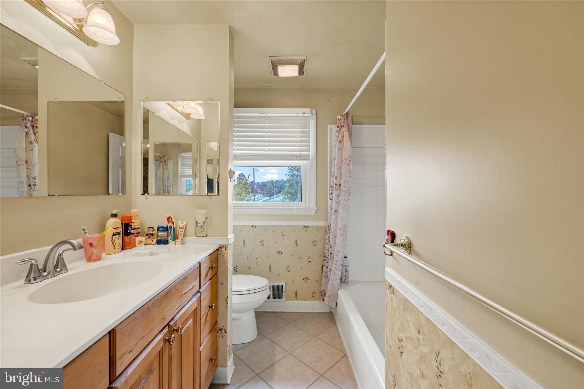 PERRY HALL ESTATES - Residential
