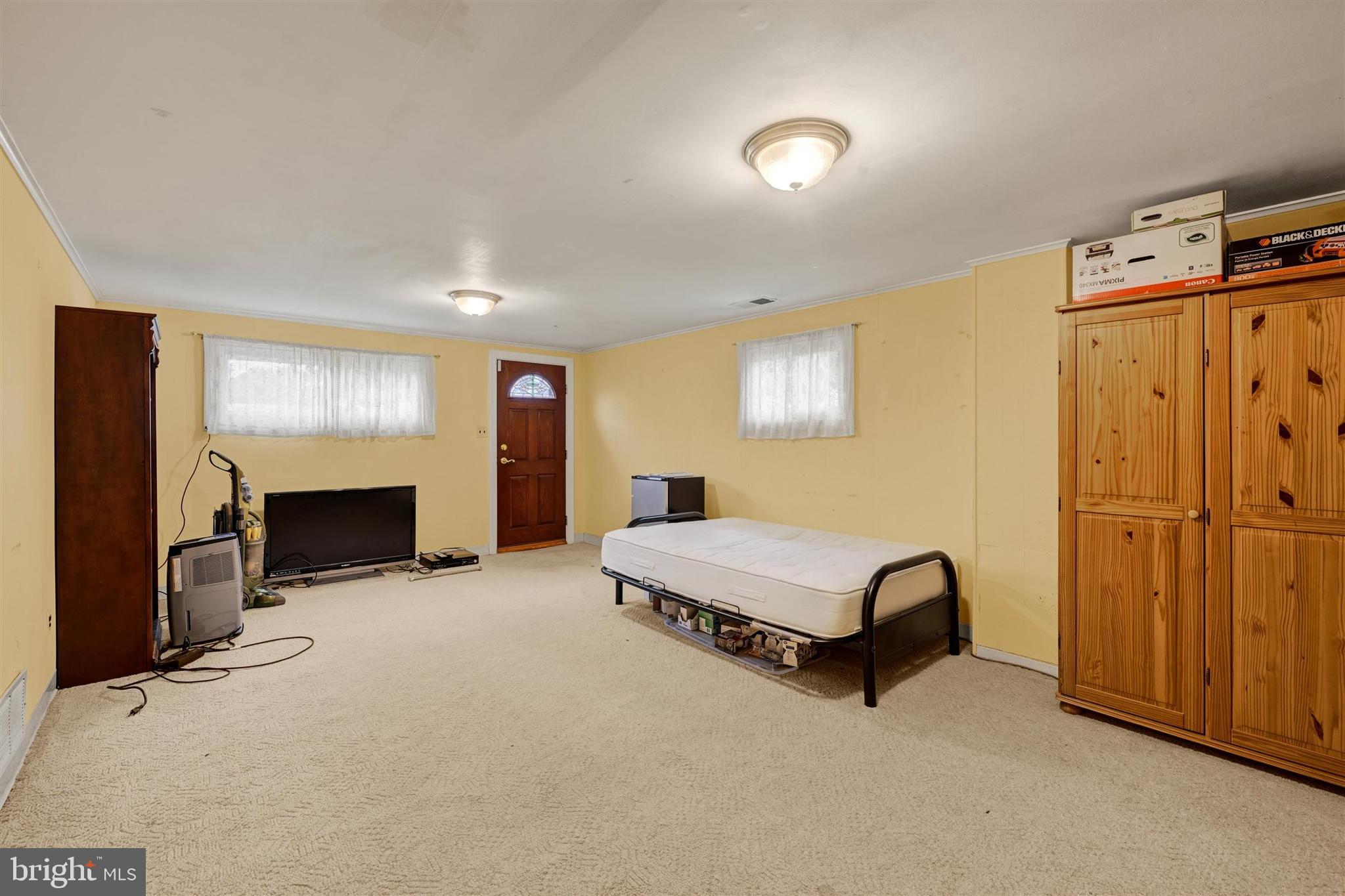 PERRY HALL ESTATES - Residential