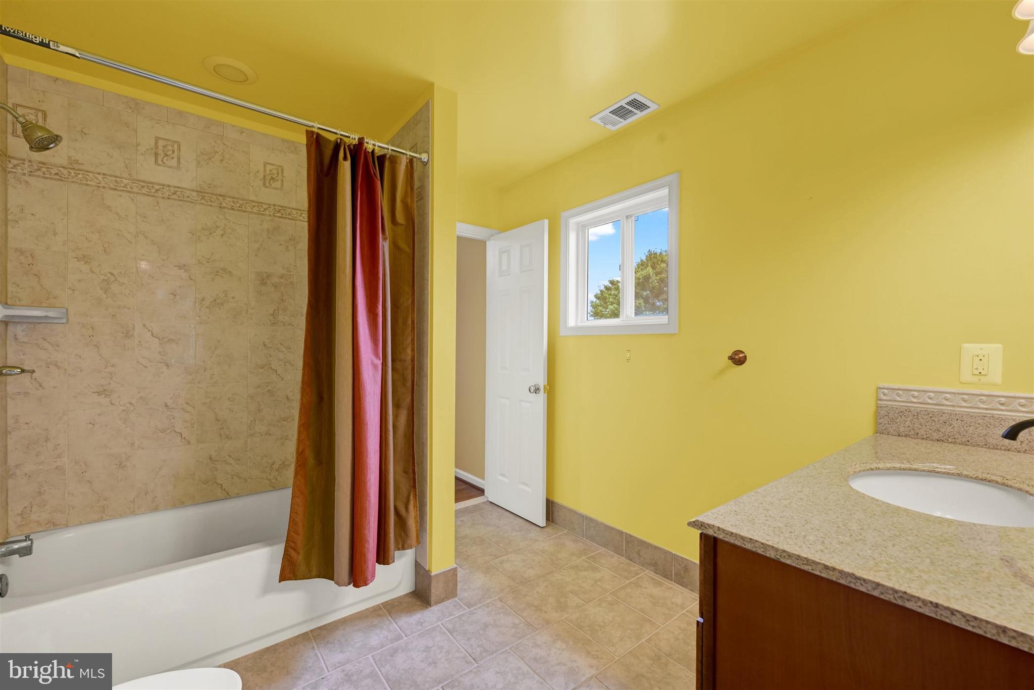 PERRY HALL ESTATES - Residential