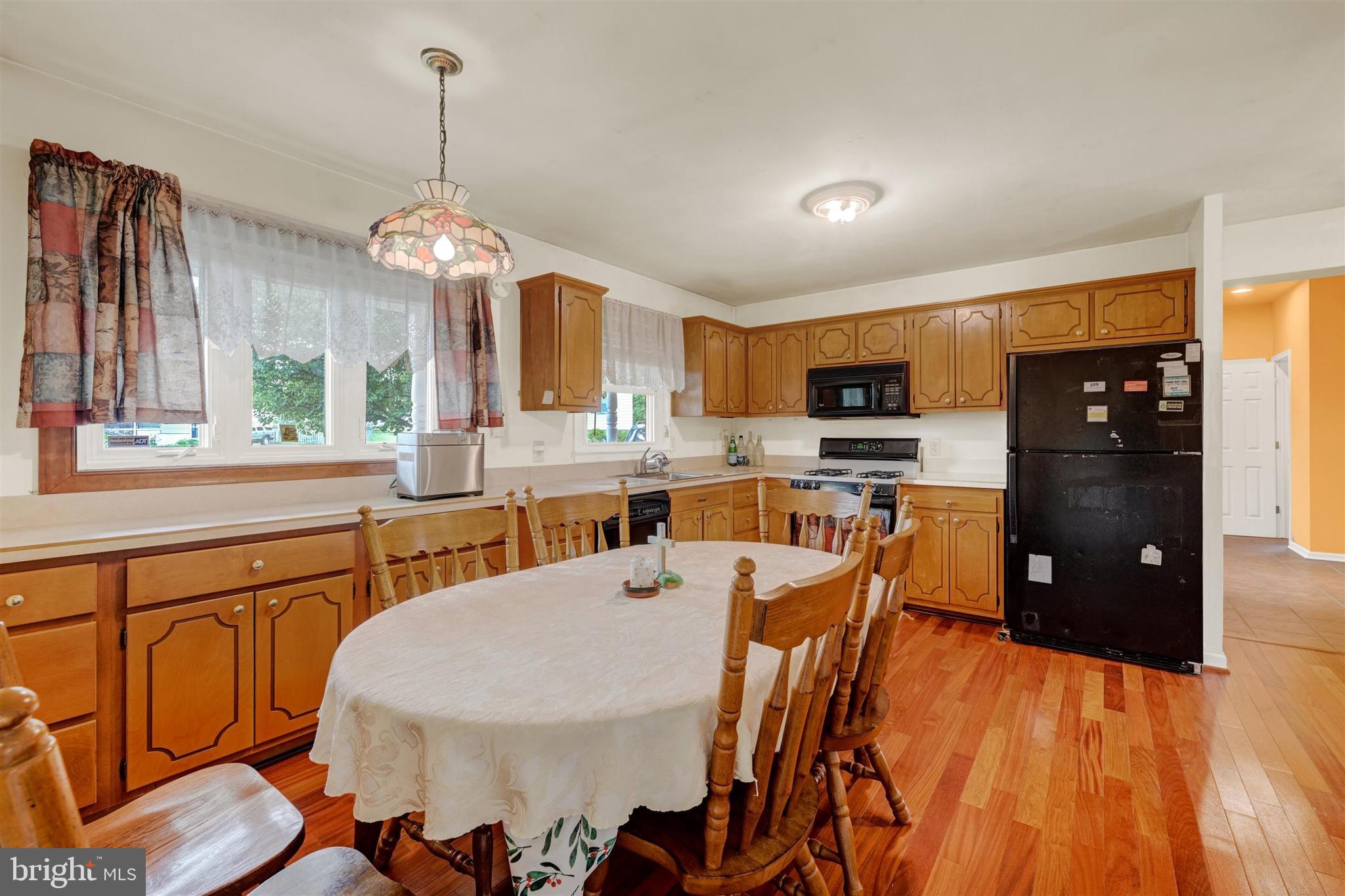 PERRY HALL ESTATES - Residential