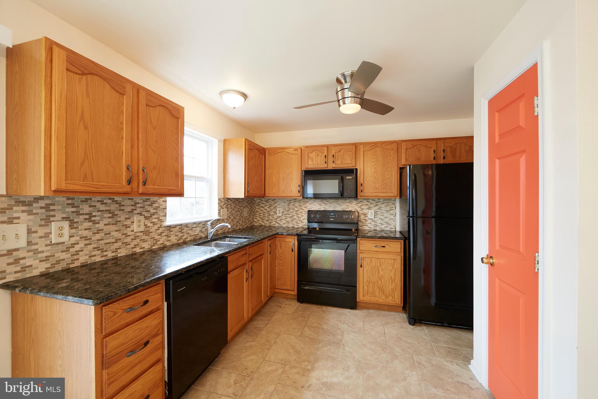 BLACKSMITH POINTE - Residential Lease