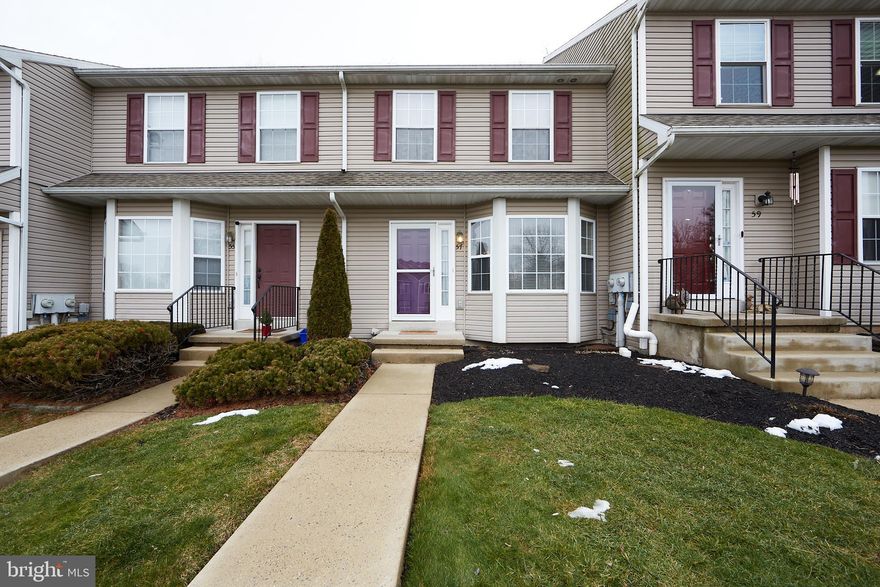 Welcome to this charming 3 bedroom, 2.5 bathroom condo in a well-maintained community. This 2 story home offers a cozy and inviting atmosphere. The main level features a separate kitchen and dining space with black appliances and plenty of cabinet space. The living room is spacious and bright, perfect for relaxing or entertaining. Upstairs you'll find 3 bedrooms, including the primary with an ensuite, all with ample closet space. The finished basement provides additional living space, ideal for home office, play room or more entertaining space, plus in unit laundry with washer and dryer included. Other highlights include the back deck with tree lined view, perfect for outdoor dining or just relaxing. This condo is located in a well maintained community in Daniel Boone School District. Conveniently located close to commuter routes 422 and 662, shopping and dining, offering the best of both worlds-peaceful retreat and access to everything you'll need.