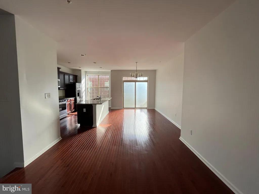 WOODMORE TOWNE CENTRE - Residential Lease