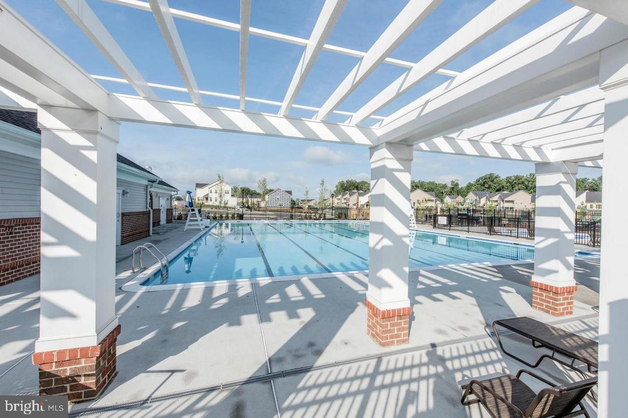 WOODMORE TOWNE CENTRE - Residential Lease