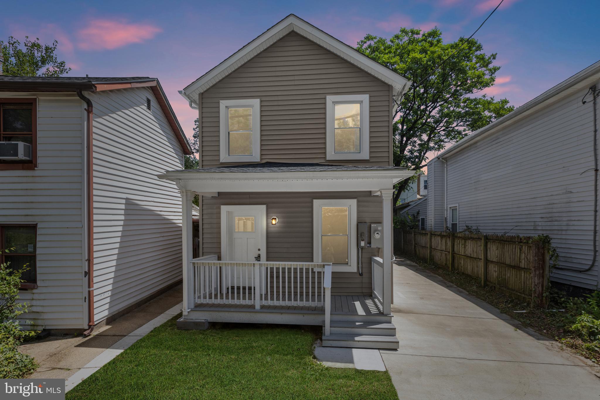 HOES HEIGHTS - Residential