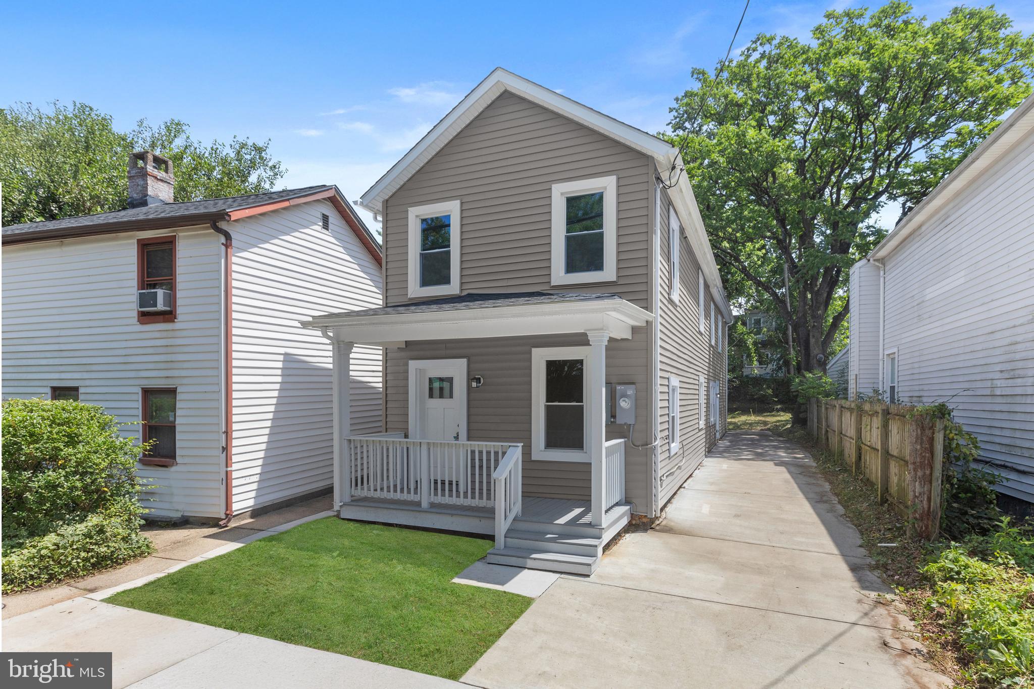 HOES HEIGHTS - Residential