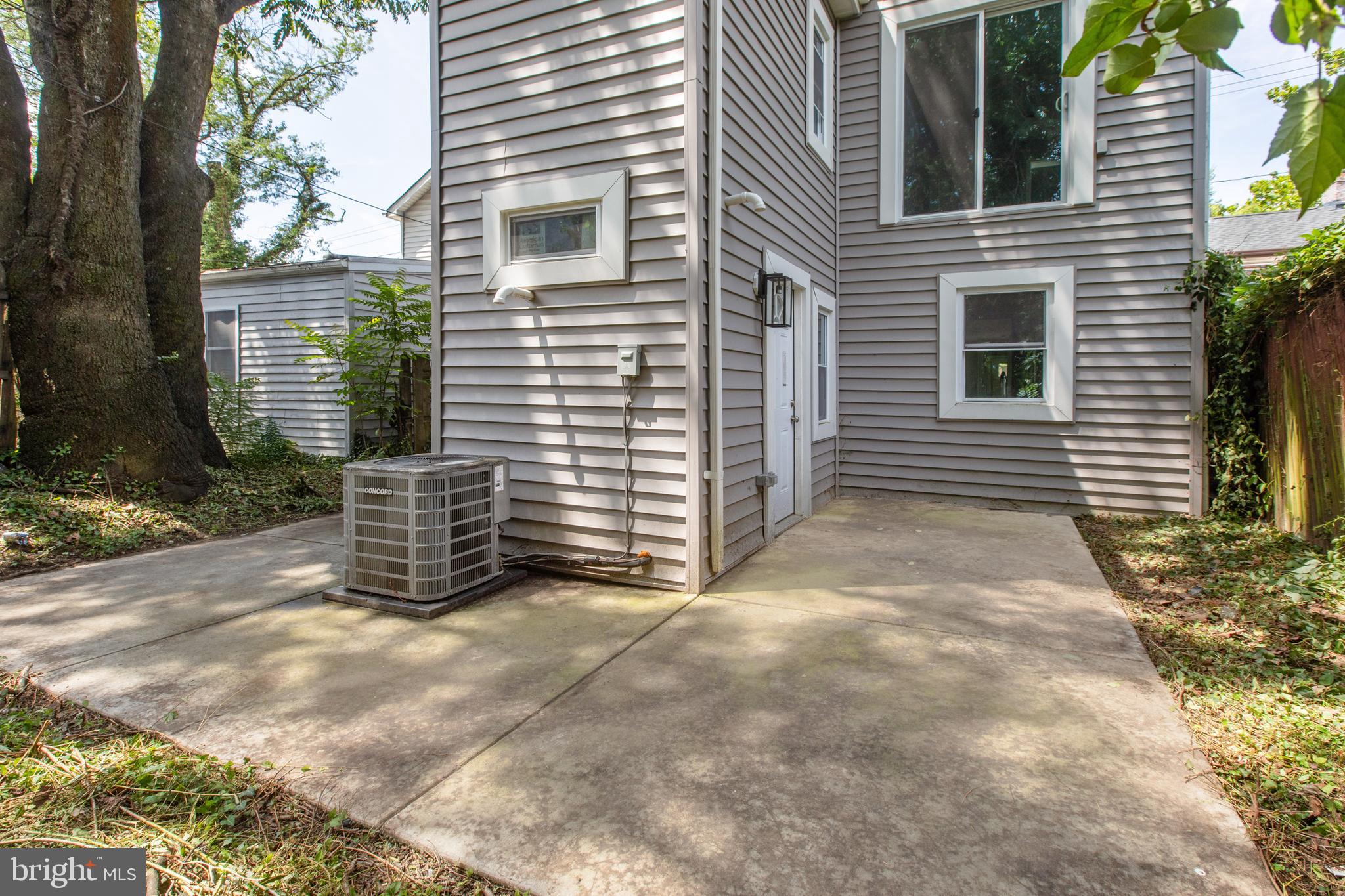 HOES HEIGHTS - Residential
