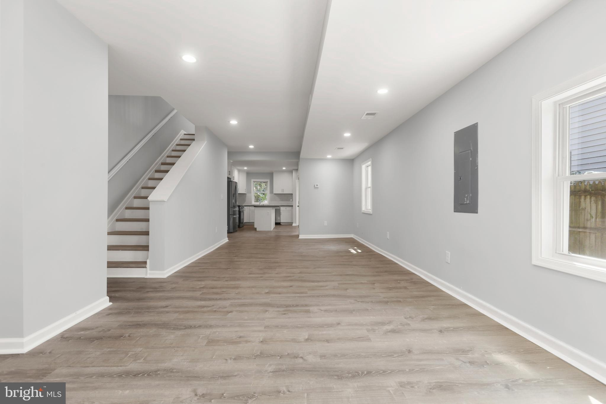 HOES HEIGHTS - Residential