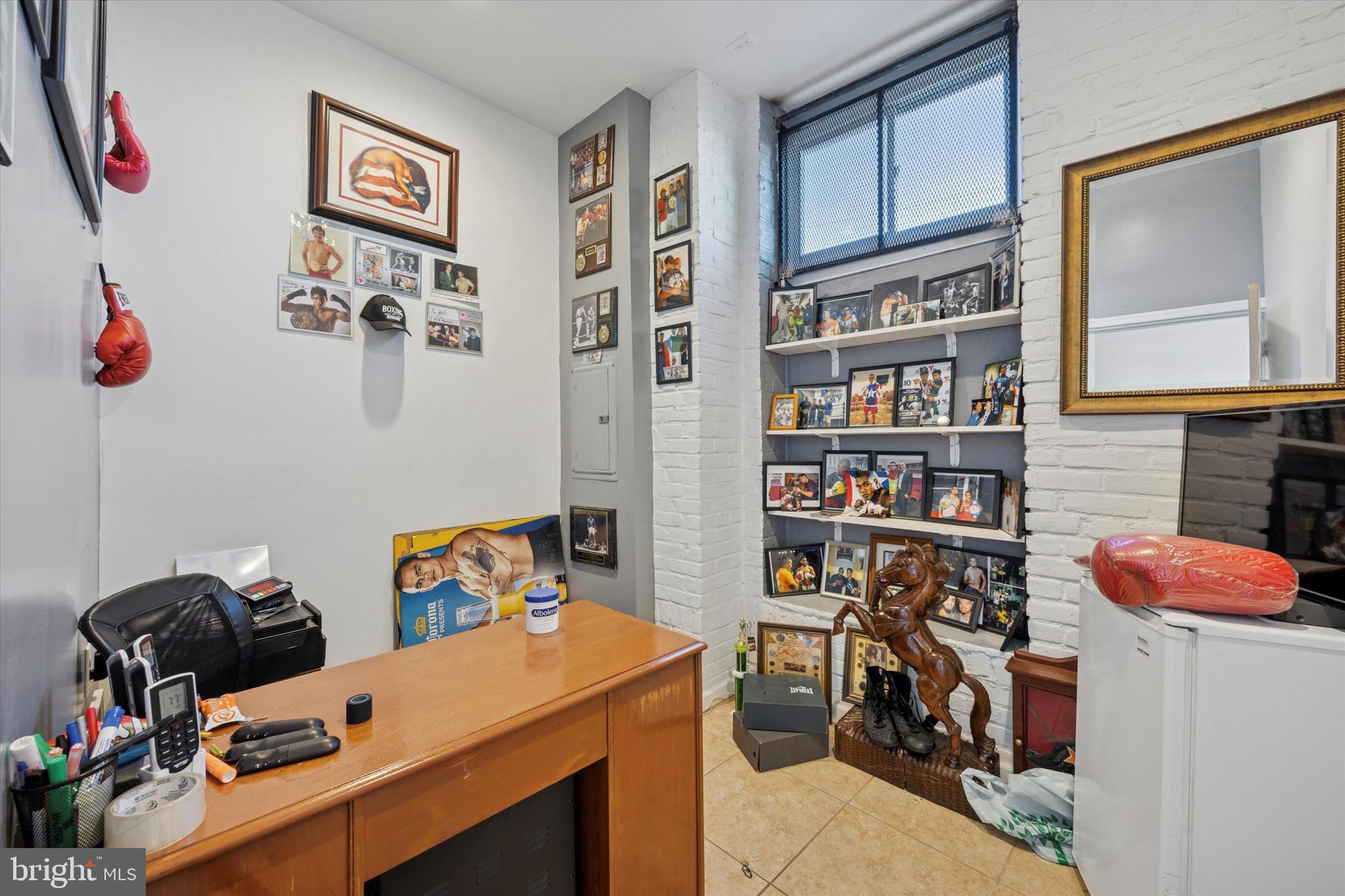 HARROWGATE - Commercial Sale