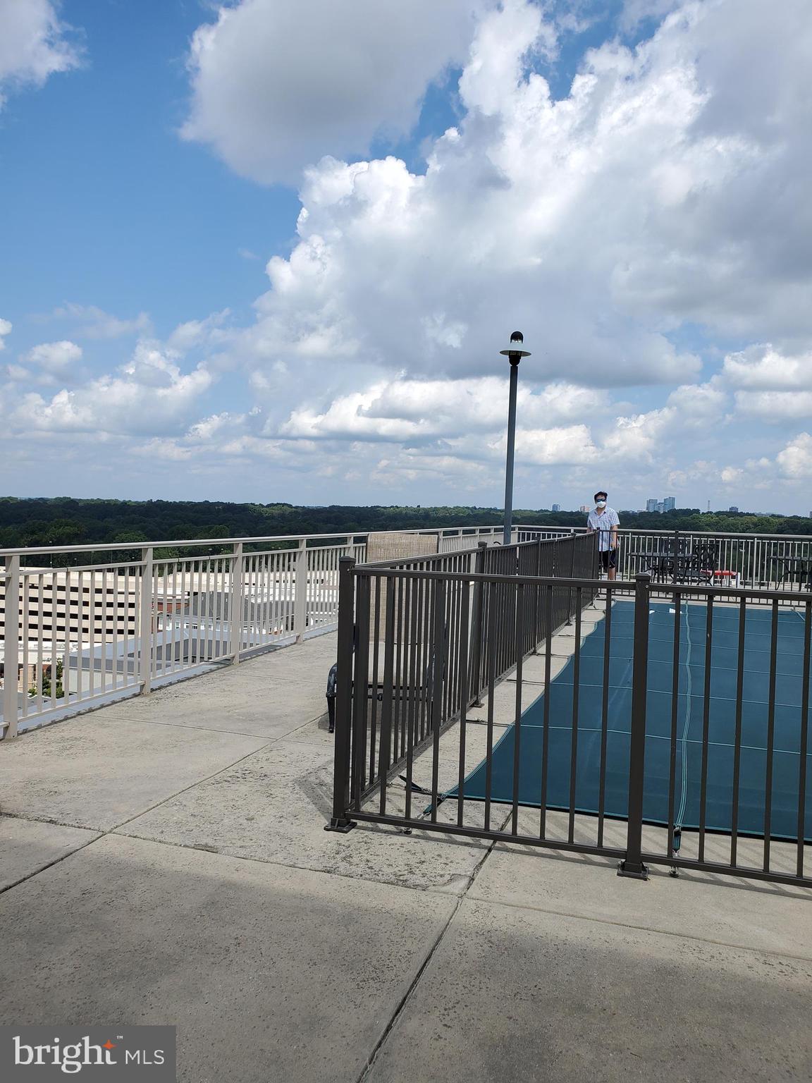 DUNN LORING - Residential