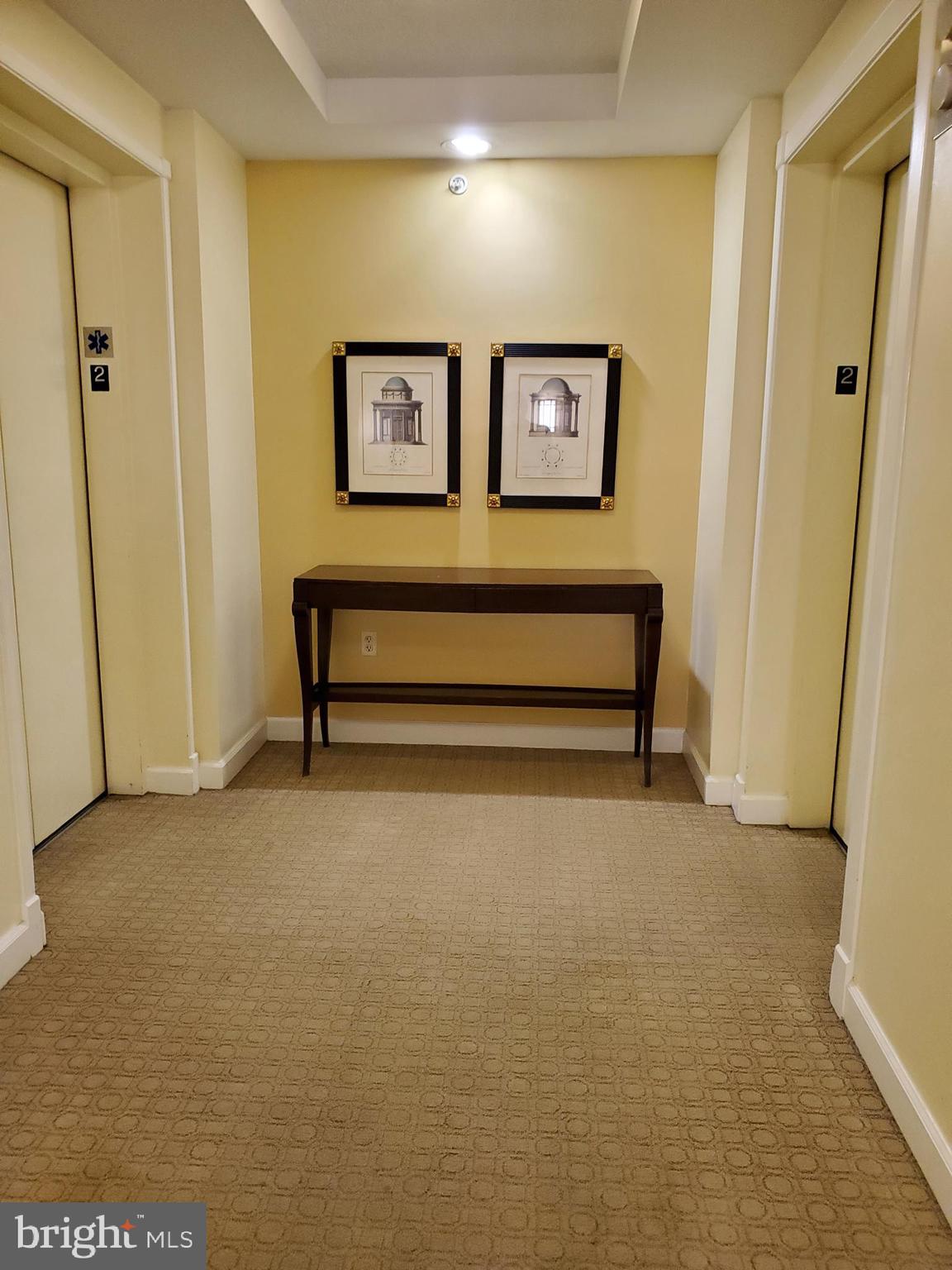 DUNN LORING - Residential