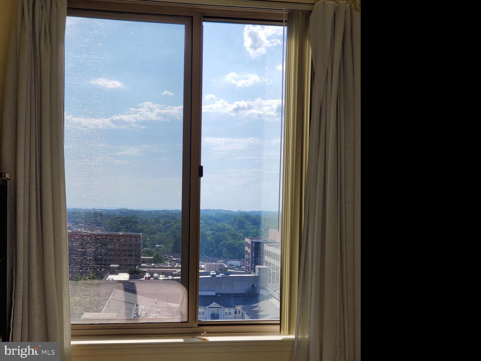 DUNN LORING - Residential