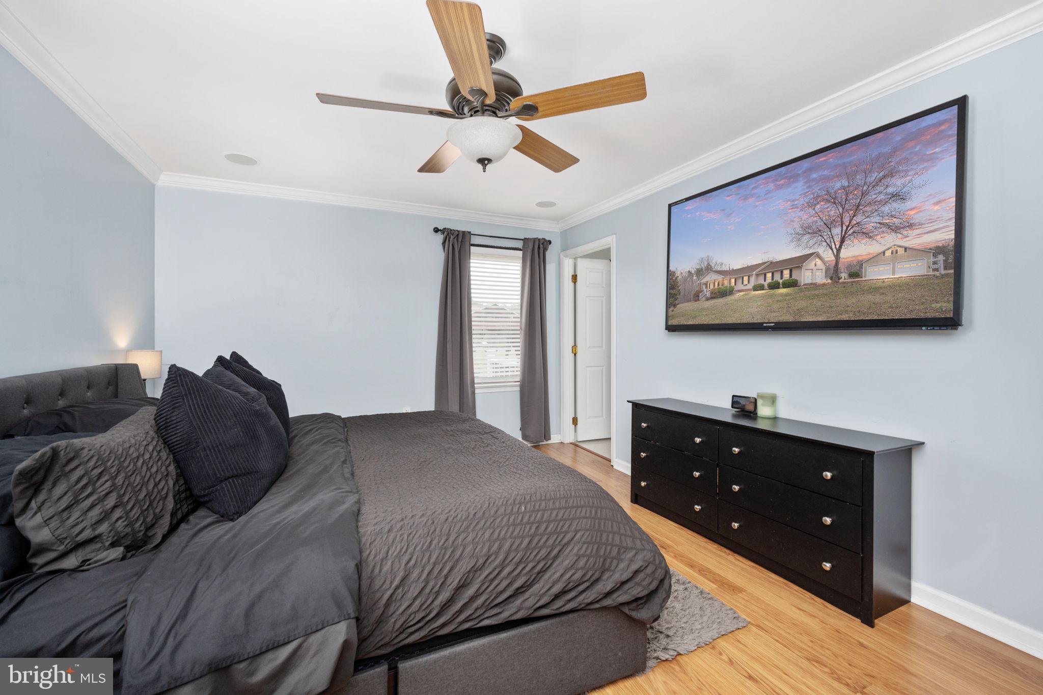 SHEPPERDS GROVE - Residential