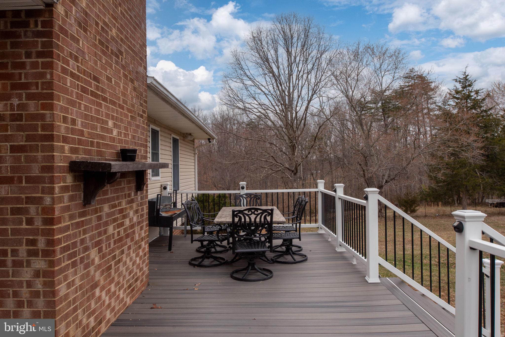 SHEPPERDS GROVE - Residential