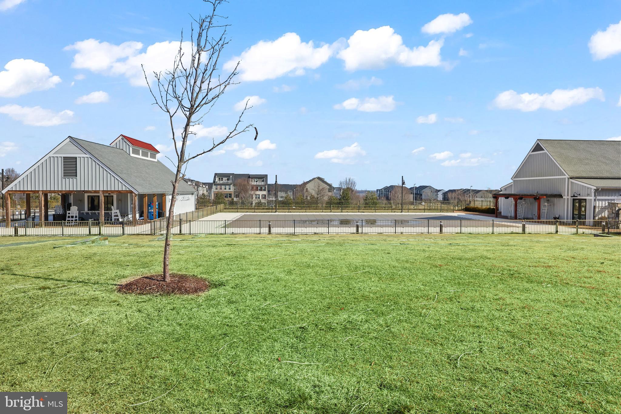 POTOMAC SHORES - Residential