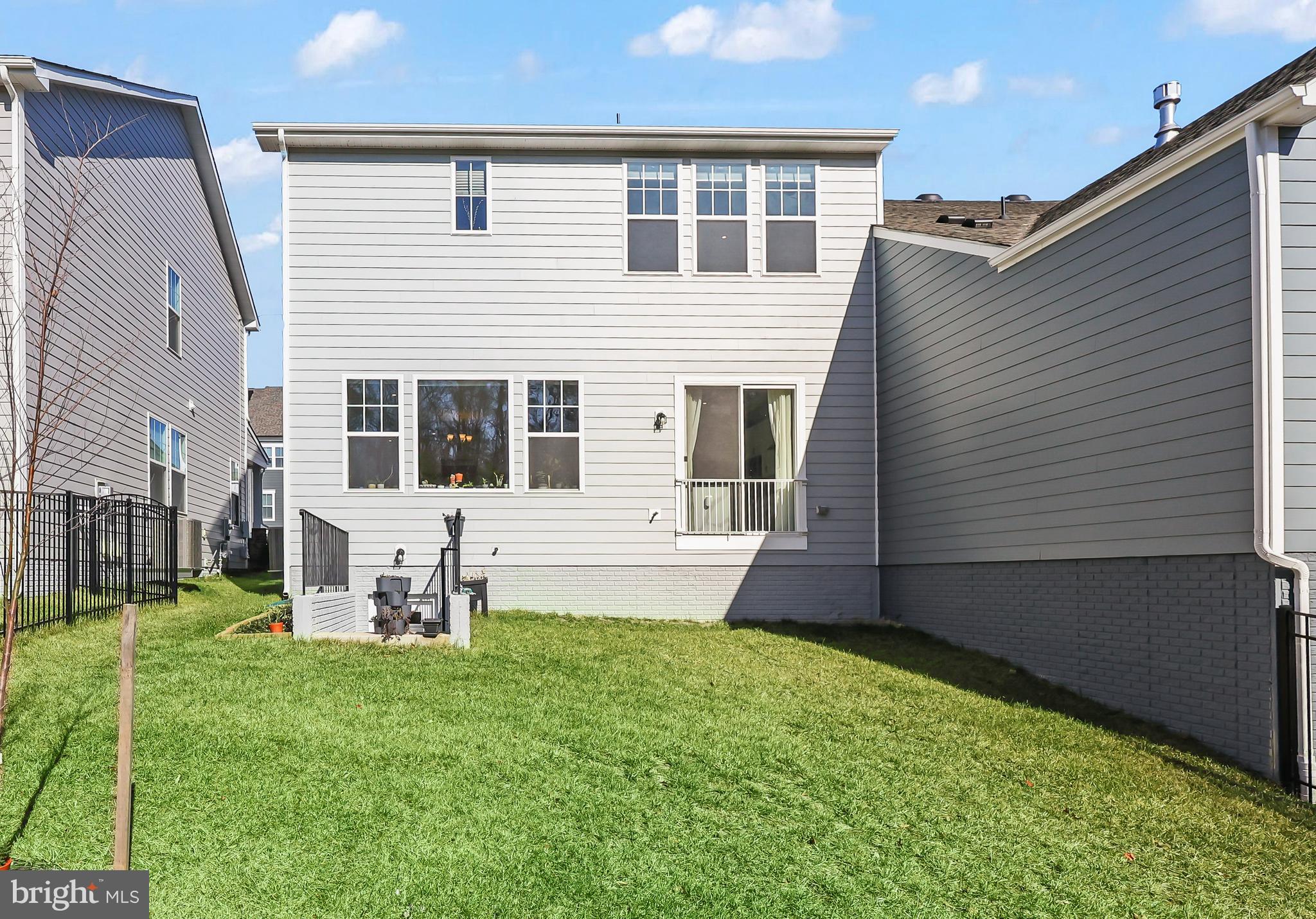 POTOMAC SHORES - Residential