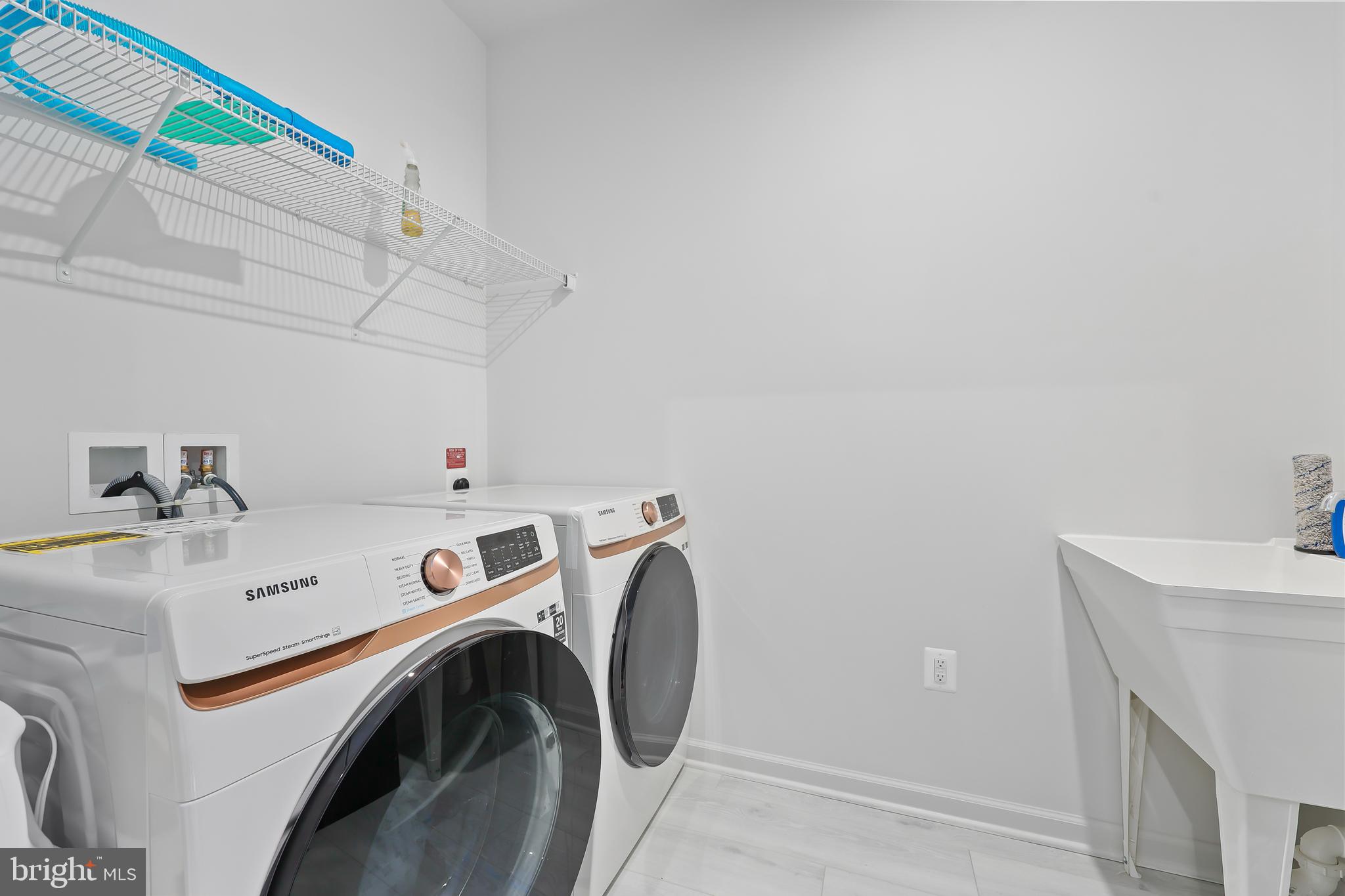 POTOMAC SHORES - Residential