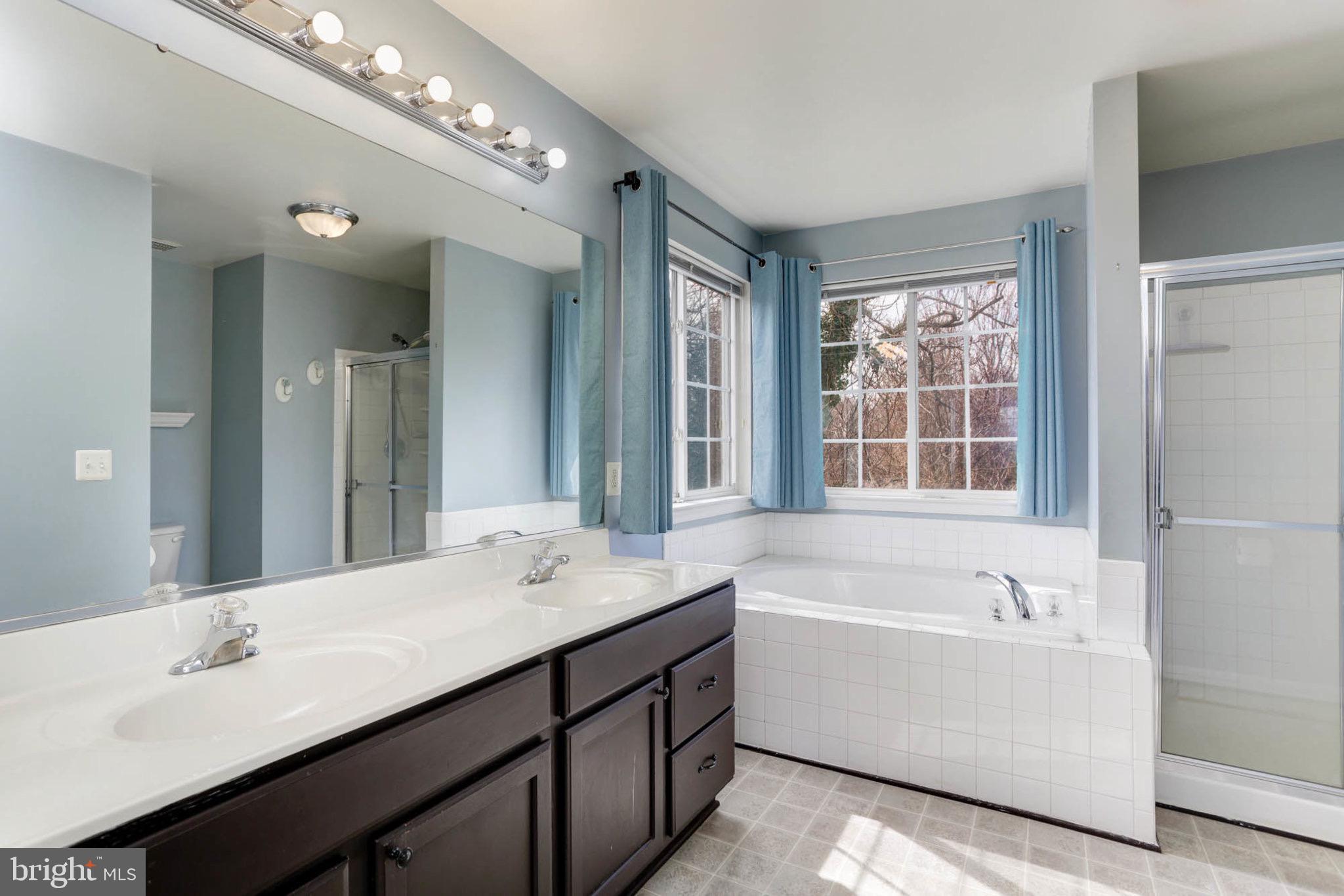 CALVERT TOWNE TOWNHOUSES - Residential