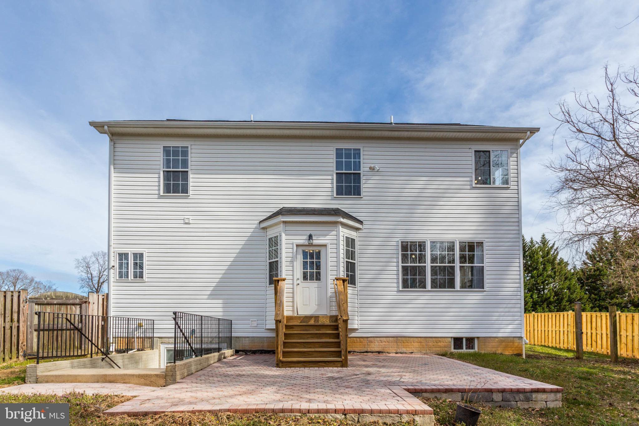 CALVERT TOWNE TOWNHOUSES - Residential