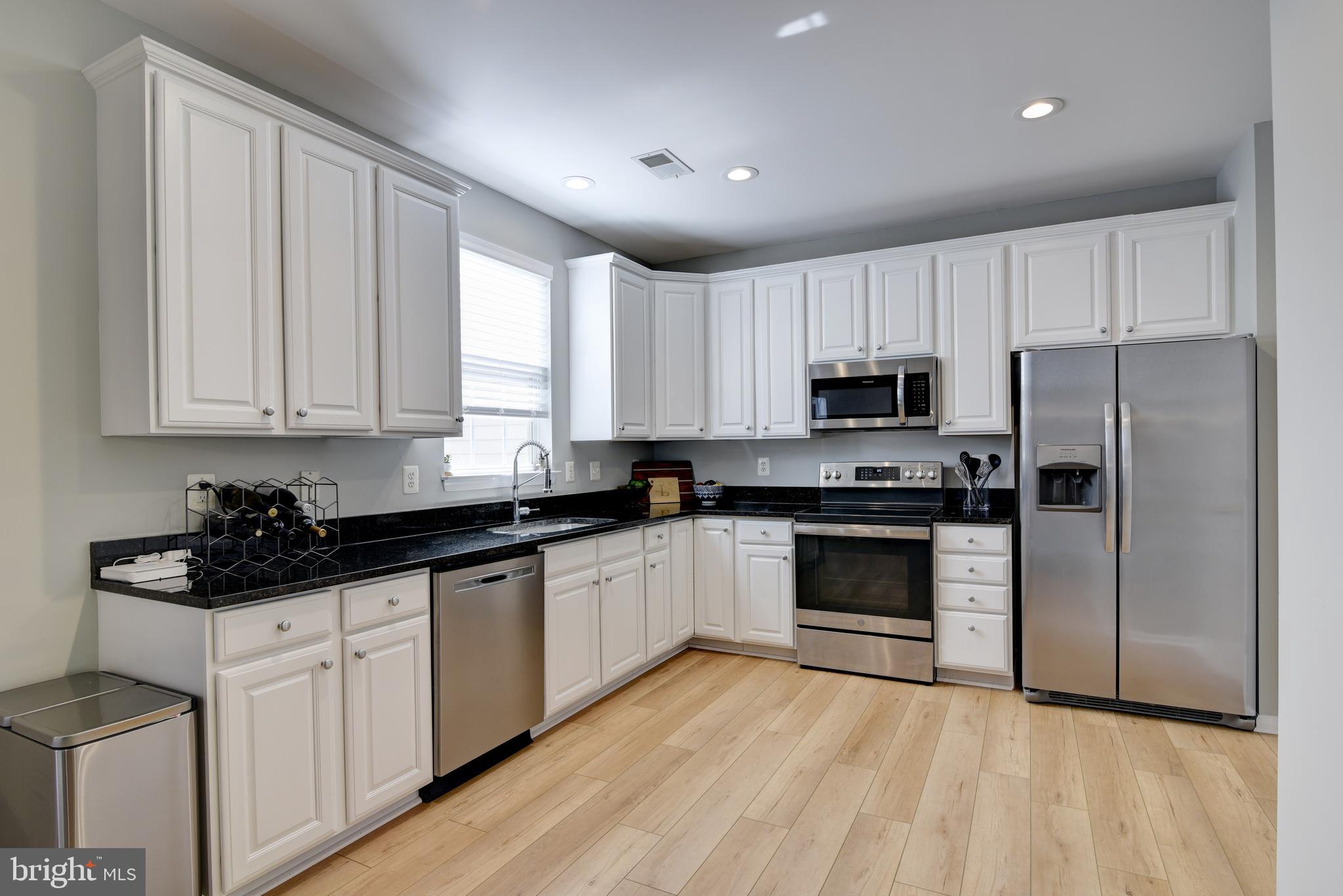 SOUTH RIDING - Residential