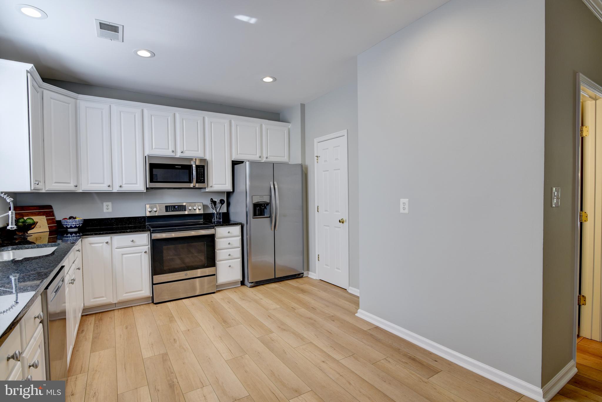 SOUTH RIDING - Residential