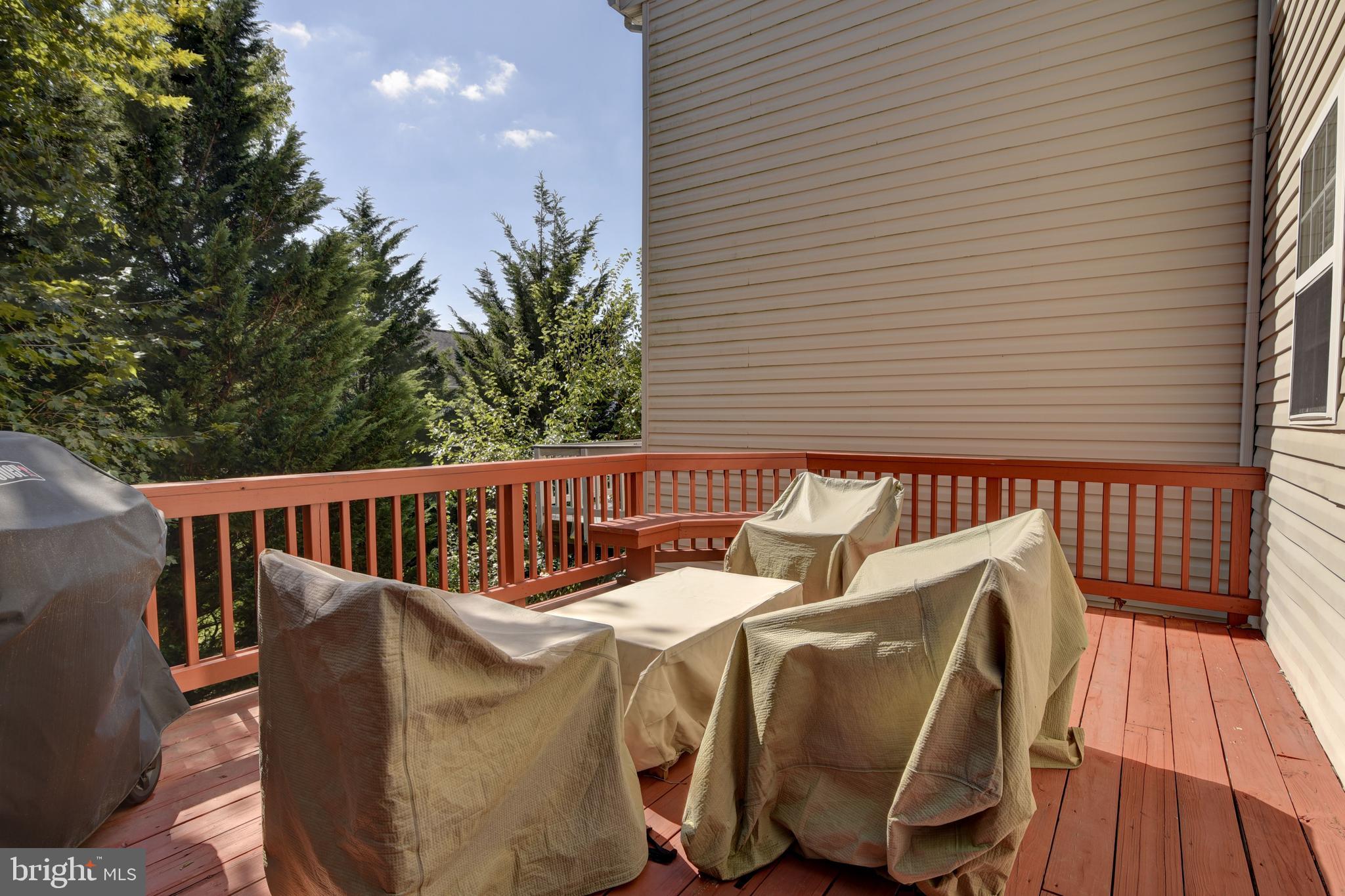 SOUTH RIDING - Residential