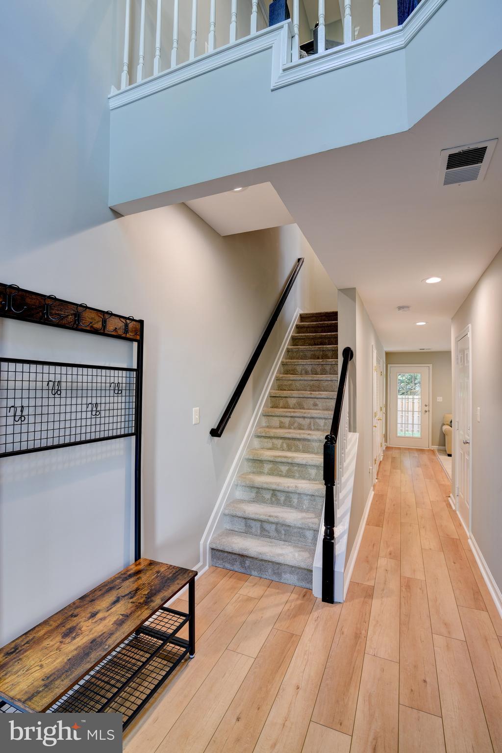 SOUTH RIDING - Residential