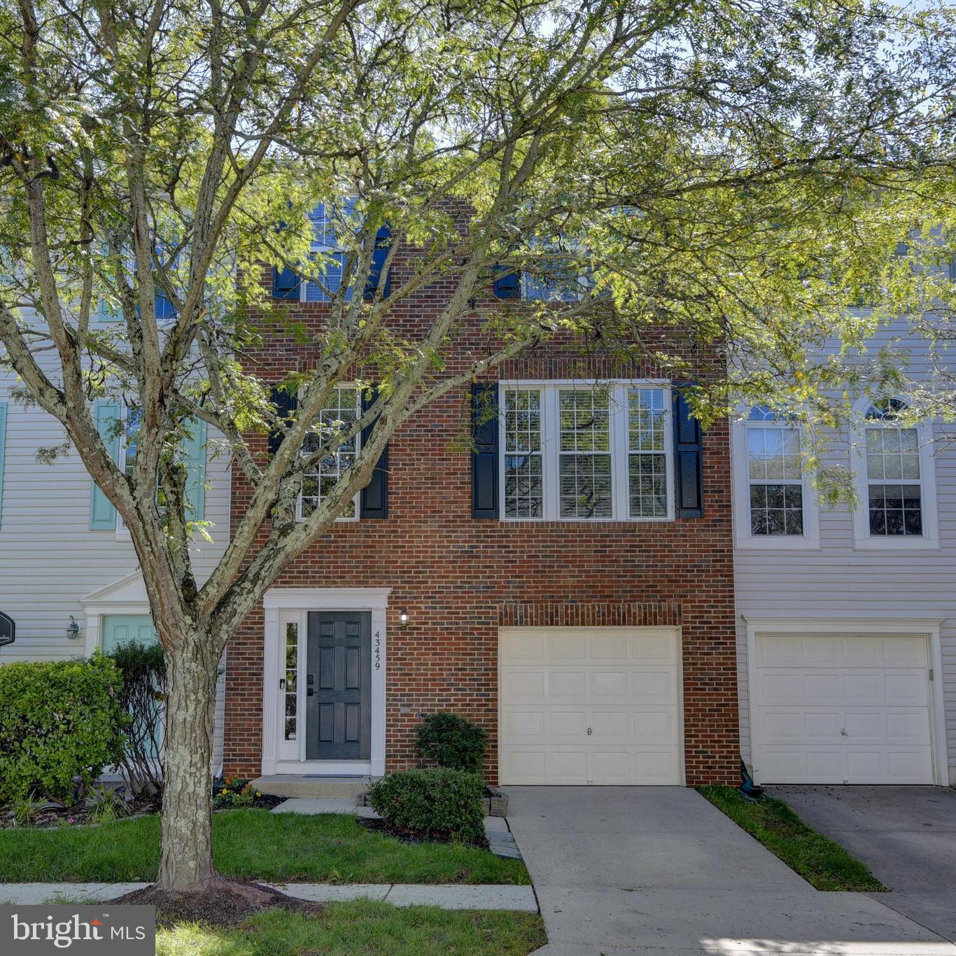 SOUTH RIDING - Residential