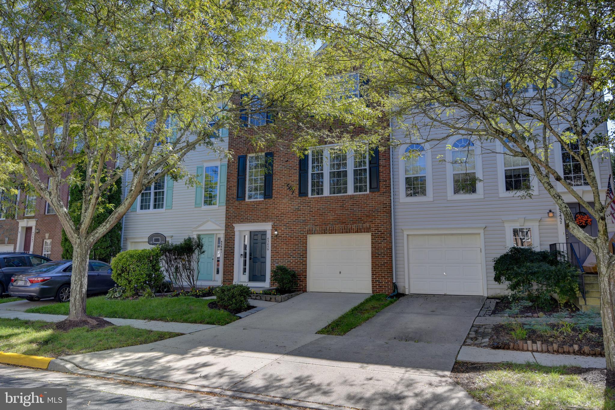 SOUTH RIDING - Residential