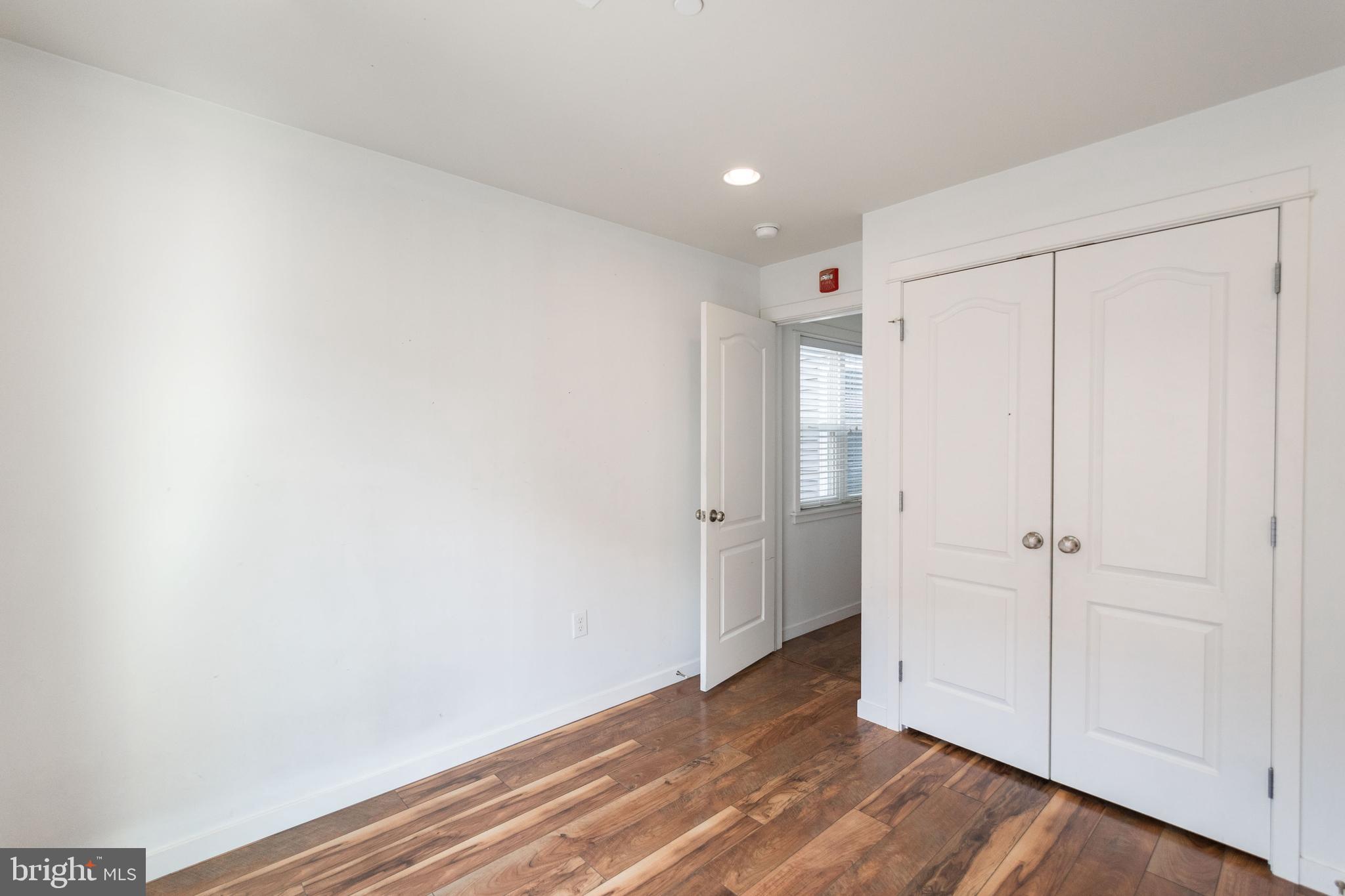 UNIVERSITY CITY - Residential Lease