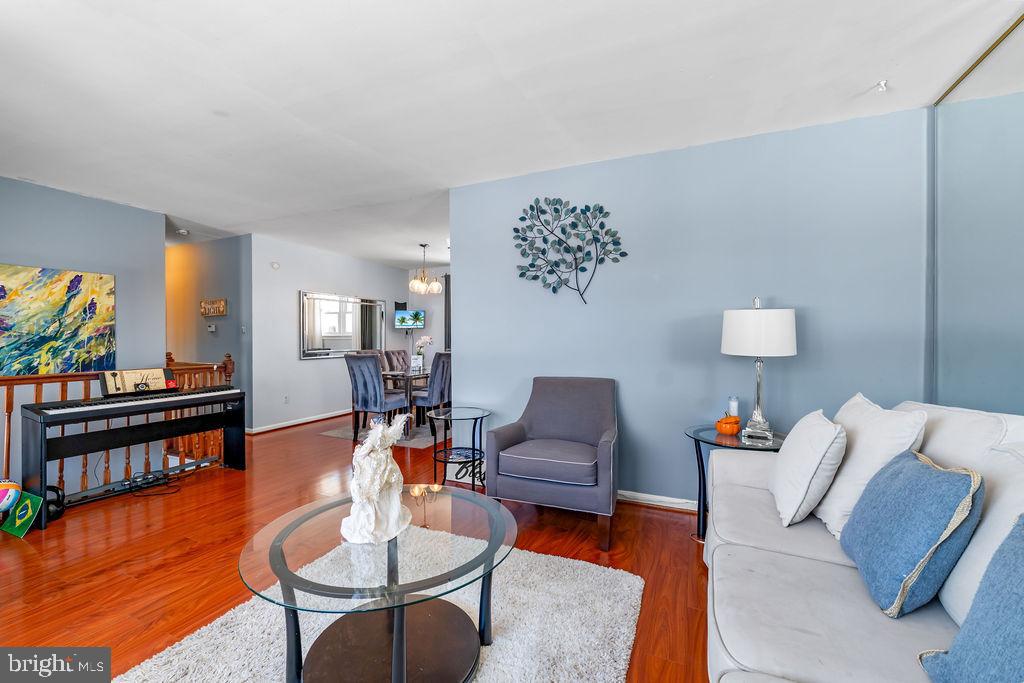 WOODYARD - Residential