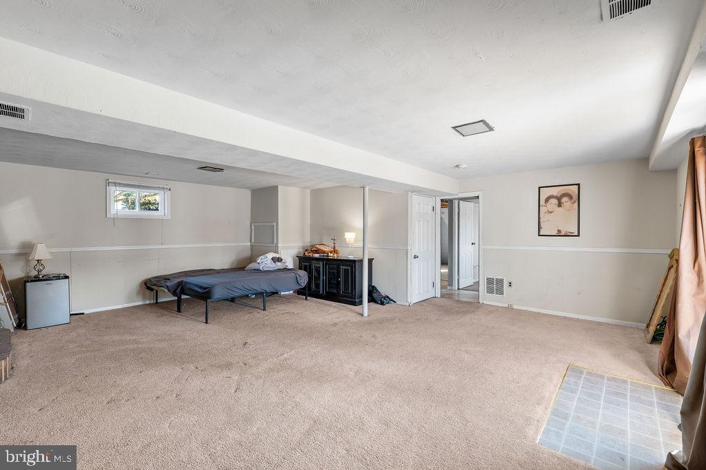 WOODYARD - Residential