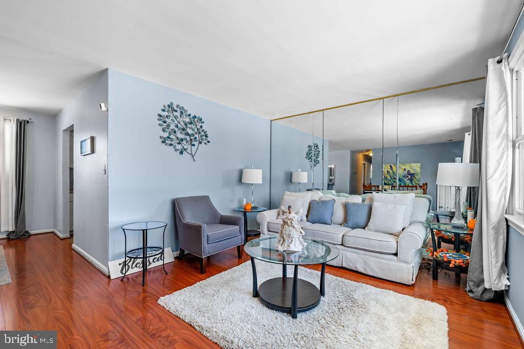 WOODYARD - Residential