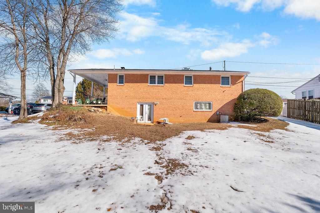 WOODYARD - Residential