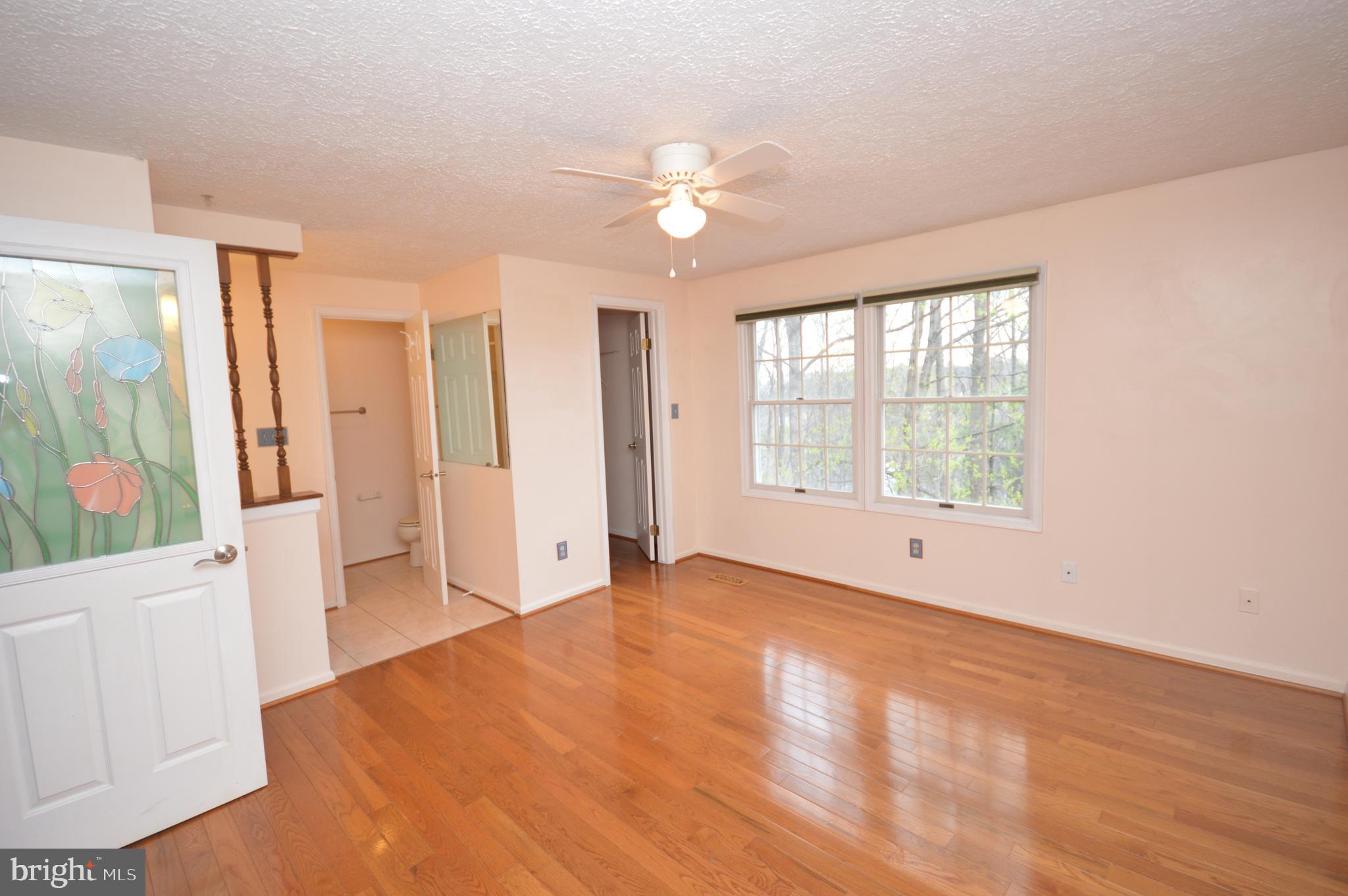 HOLLYMEAD - Residential Lease