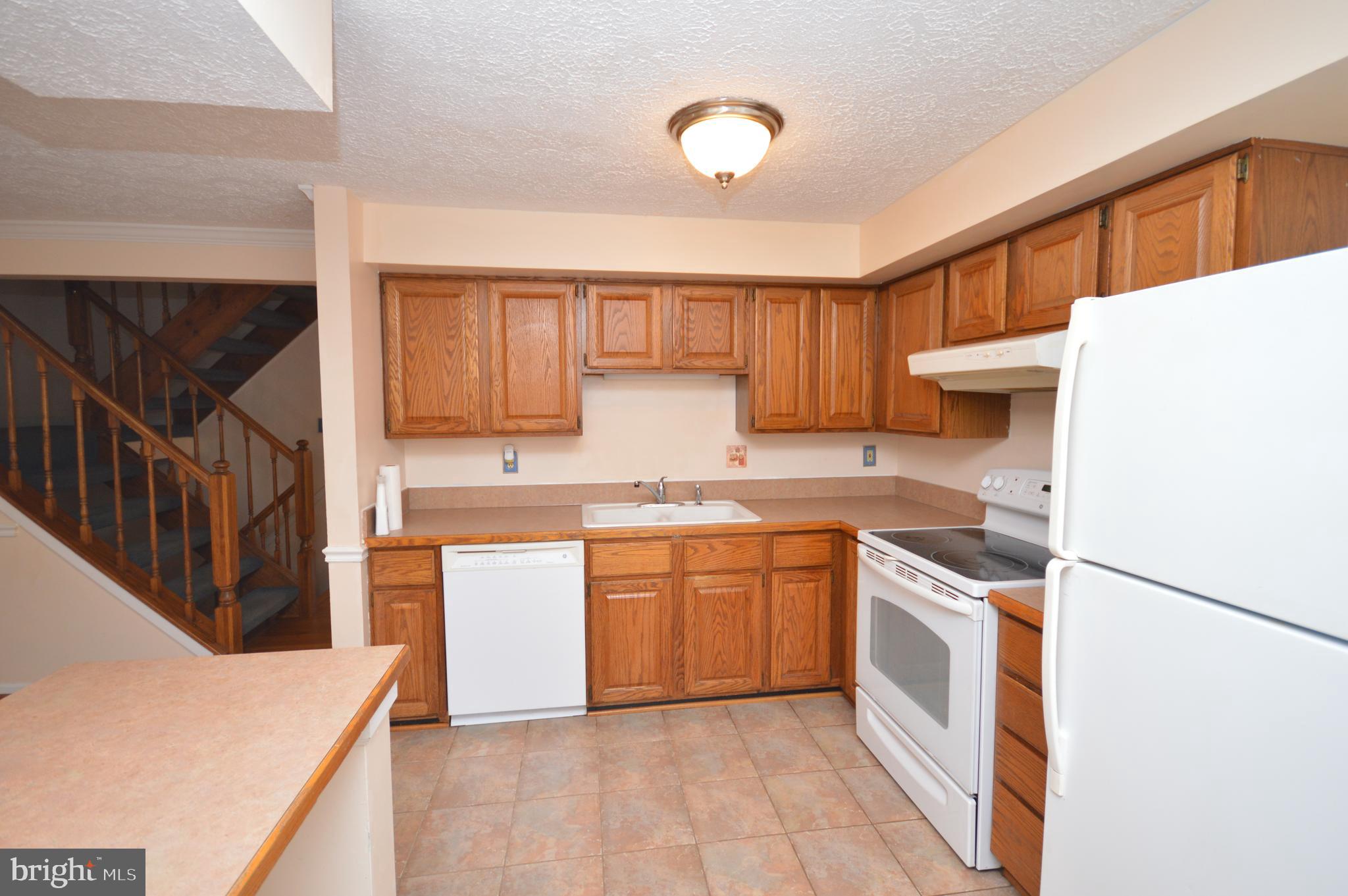 HOLLYMEAD - Residential Lease