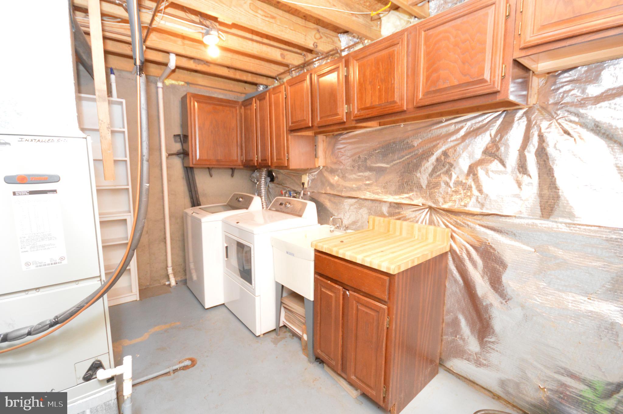 HOLLYMEAD - Residential Lease