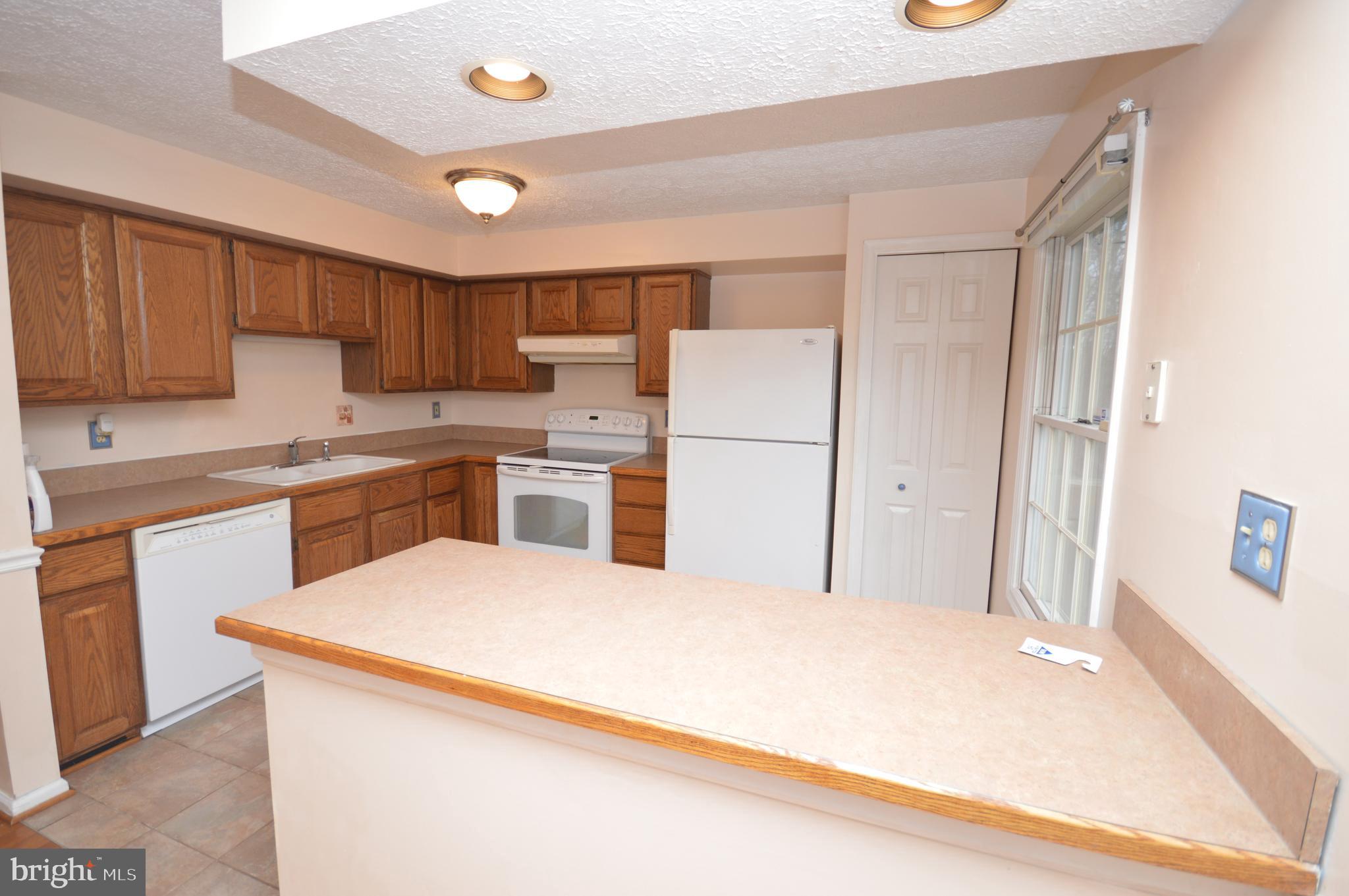 HOLLYMEAD - Residential Lease