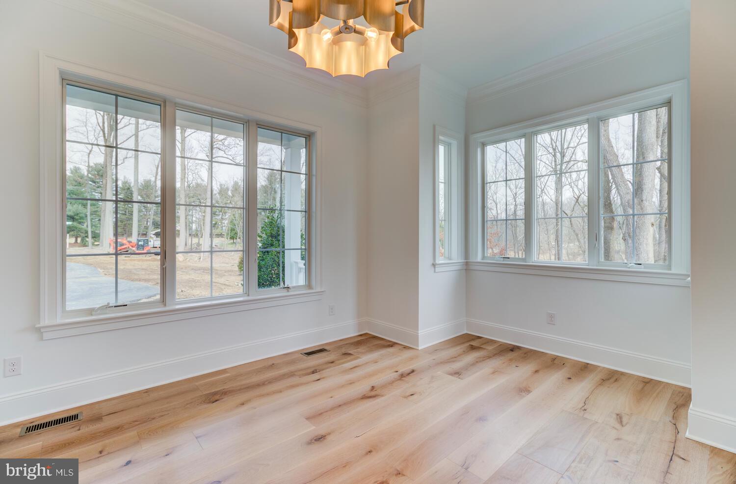 RADNOR HUNT - Residential