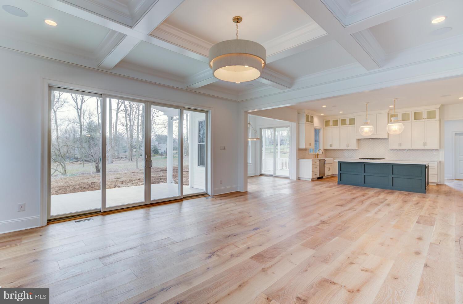 RADNOR HUNT - Residential